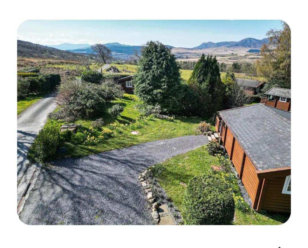 Cosy Cabin In Snowdonia With Views Wi-Fi Dog Friendly & Parking Trawsfynydd Exterior foto